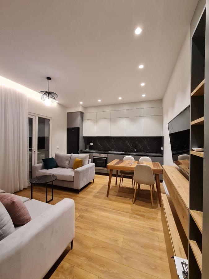Apartment Adore - Modern
