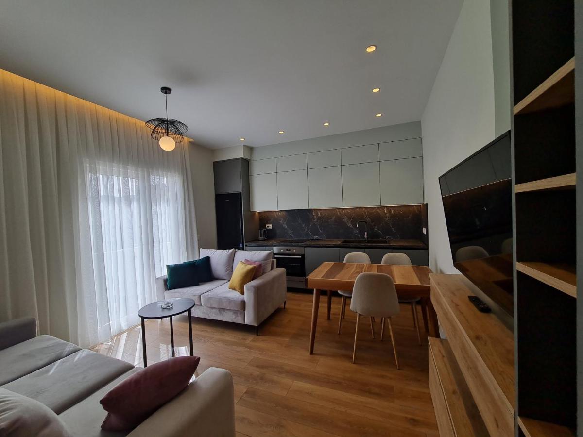 Adore - Modern * Tirana